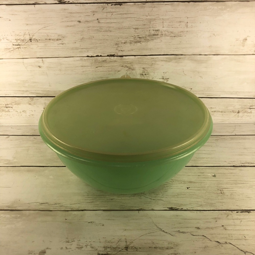 Vintage Tupperware Wonderlier Bowl Jadeite Green with Lid 9 Inch Made in USA
